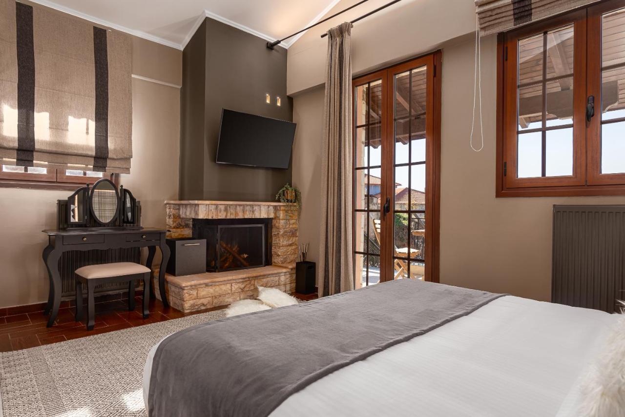 Gm Luxury Suites Kalavryta Extérieur photo