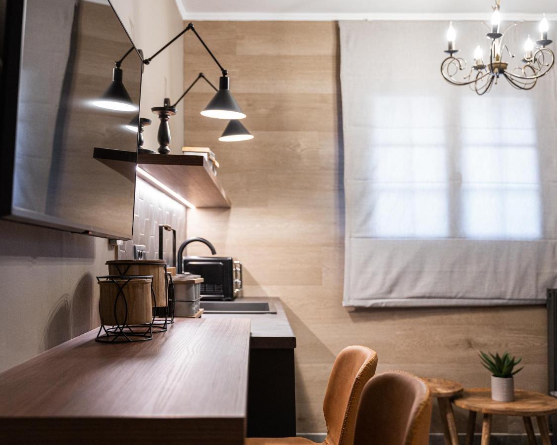 Gm Luxury Suites Kalavryta Extérieur photo
