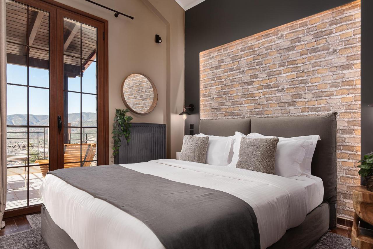Gm Luxury Suites Kalavryta Extérieur photo